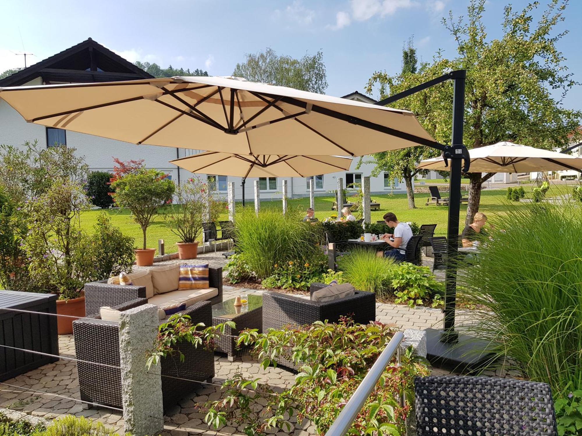 Landhotel Sonnenhalde Bad Boll Εξωτερικό φωτογραφία